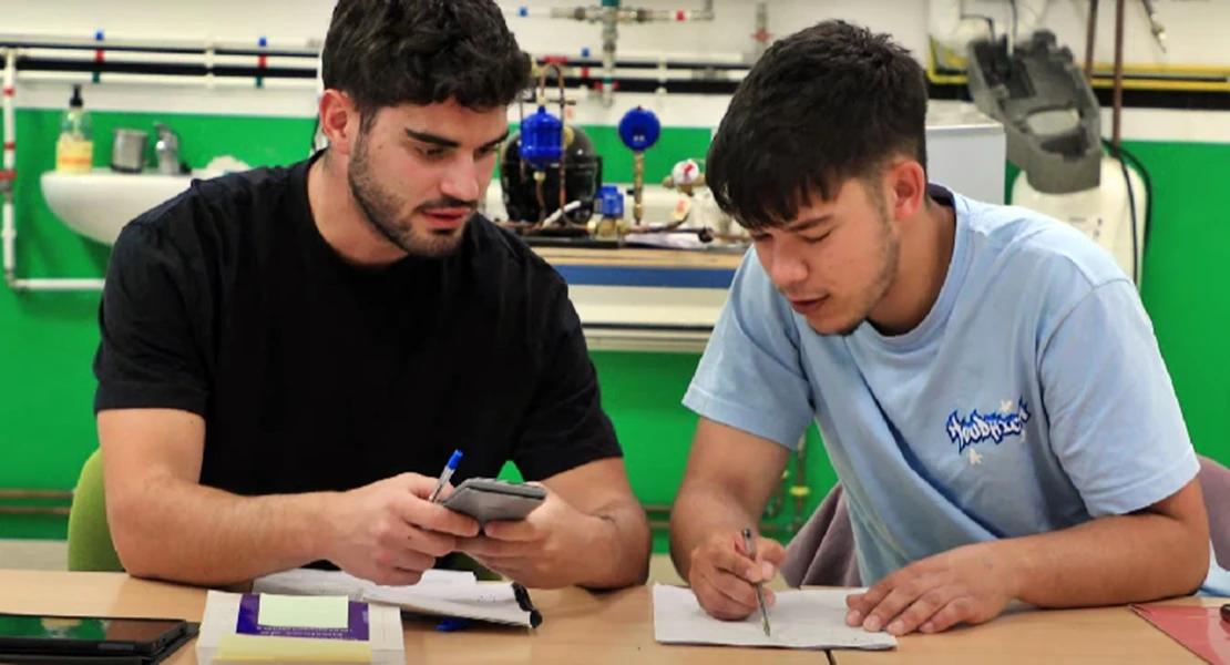 La formación en energías renovables abre salidas laborales reales en Extremadura