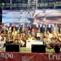 Los Colegas arrasan en la Gala Antifaz de Plata 2025