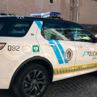 Un nuevo accidente entre un coche y una moto deja a dos personas heridas en Badajoz