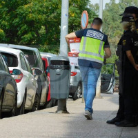 Registros de nuevo en el edificio donde encontraron el cadáver de la joven en Badajoz