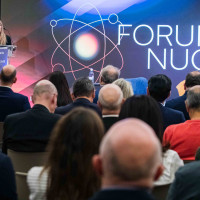 Guardiola reducirá un impuesto para facilitar la continuidad de la Central Nuclear de Almaraz