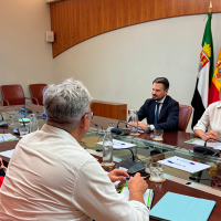 La Junta "ve posible" llegar a un acuerdo con los grupos para sacar los presupuestos de 2026