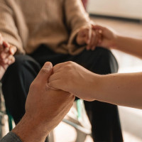 Extremadura pide al Estado que declare exentas las ayudas recibidas por los pacientes de ELA Extremadura pide al Estado que declare exentas las ayudas recibidas por los pacientes de ELA