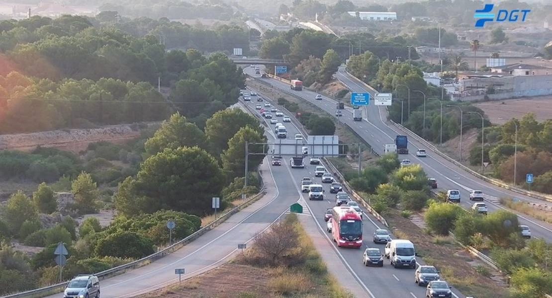 Medidas especiales en las carreteras por el puente de octubre