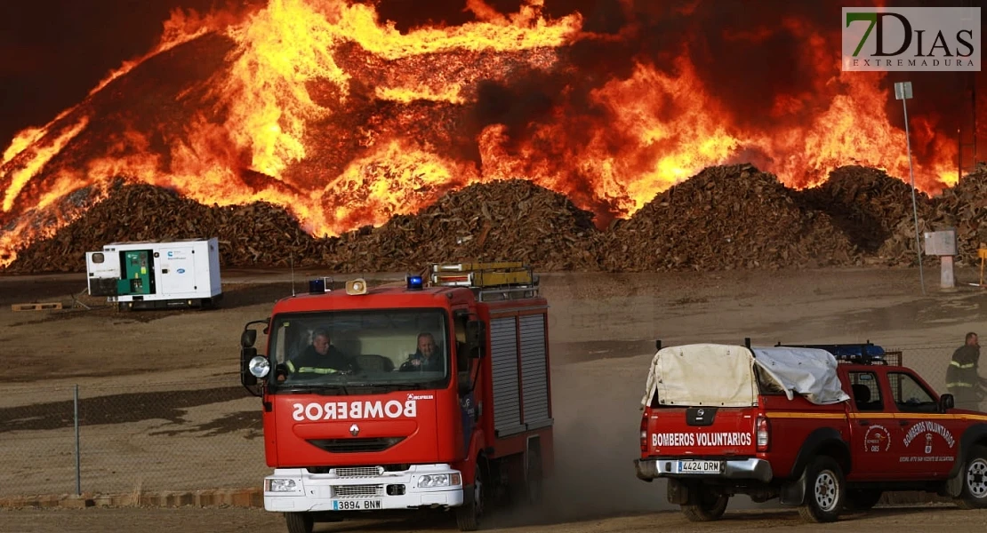 REPOR - Imágenes que deja el gran incendio en San Vicente de Alcántara