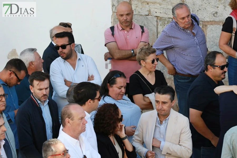 Así ha sido la despedida a Guillermo Fernández Vara en Olivenza