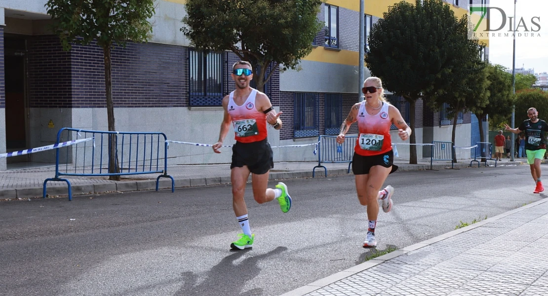 Imágenes del VIII Cross Solidario de la Guardia Civil en Badajoz