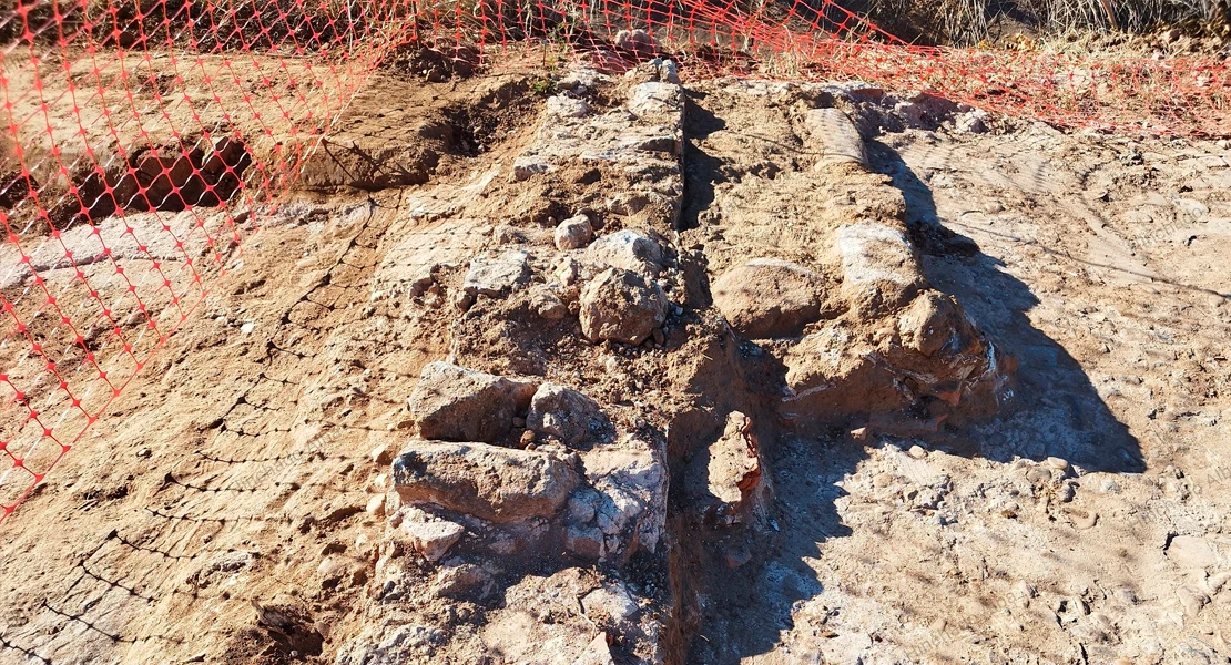 Los restos encontrados en la carretera de Sevilla evidencian la existencia de una necrópolis visigoda en Badajoz Los restos encontrados en la carretera de Sevilla evidencian la existencia de una necrópolis visigoda en Badajoz