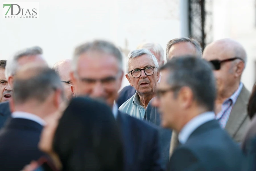 Así ha sido la despedida a Guillermo Fernández Vara en Olivenza