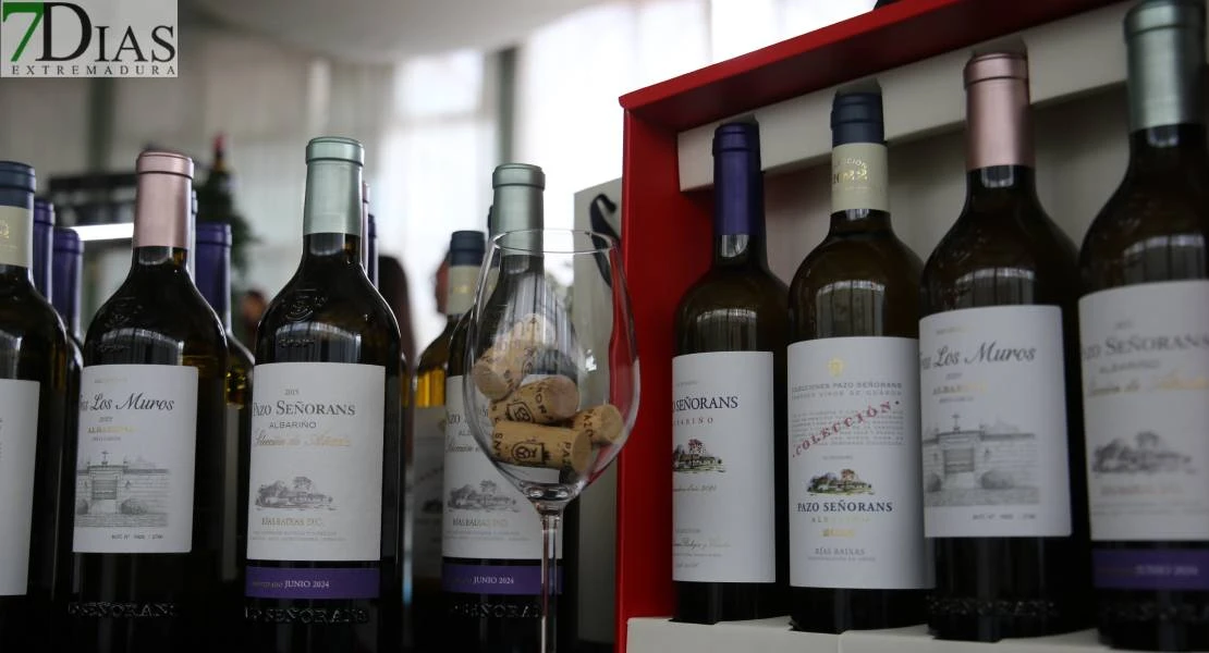 El mundo del vino unido por la solidaridad en el Hotel Río