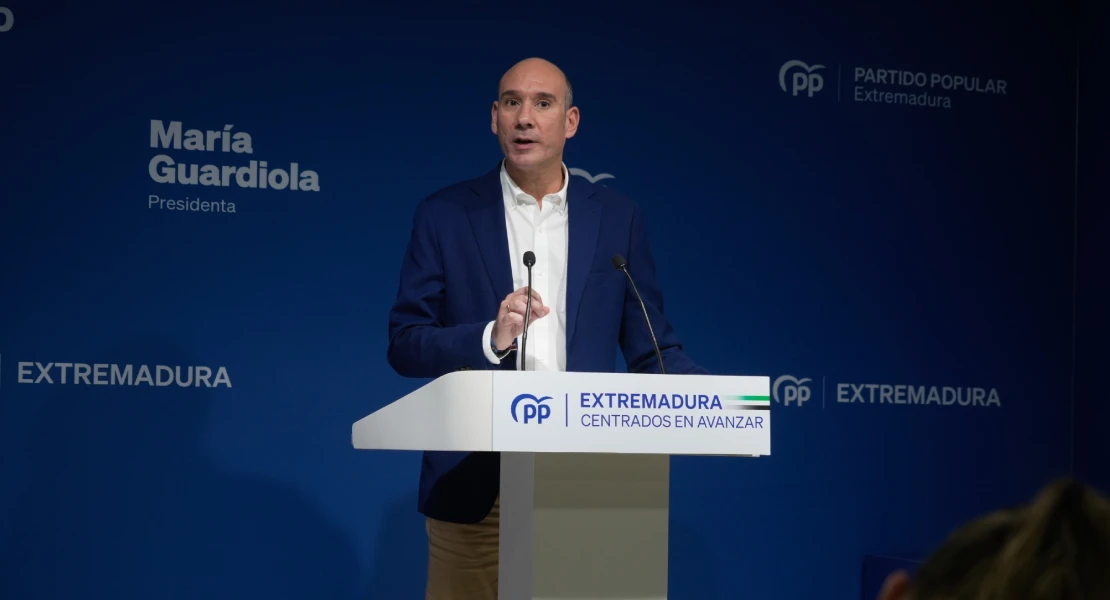 El PP de Extremadura presume de “una candidata sin líos judiciales”