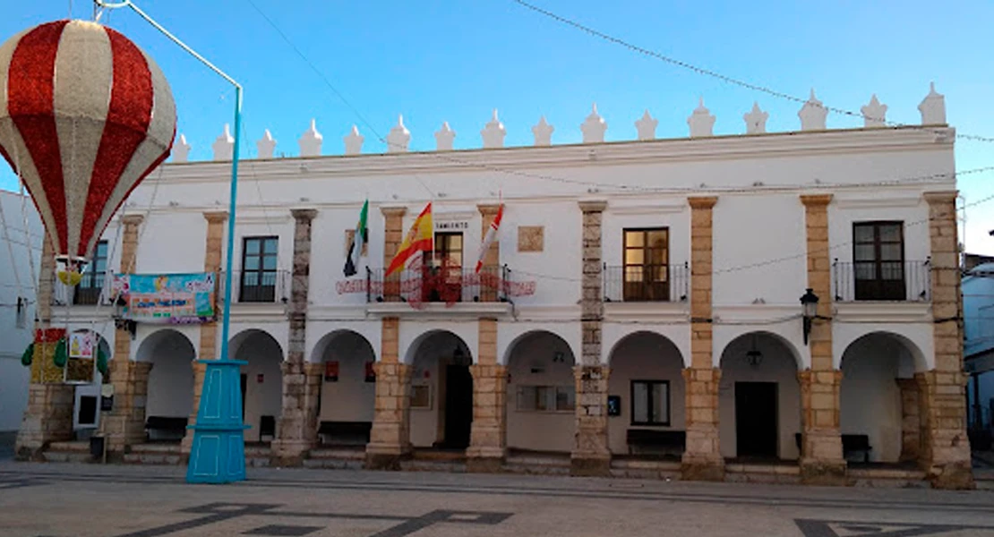 Fuente del Maestre defiende su candidatura para ser el pueblo elegido de Ferrero Rocher