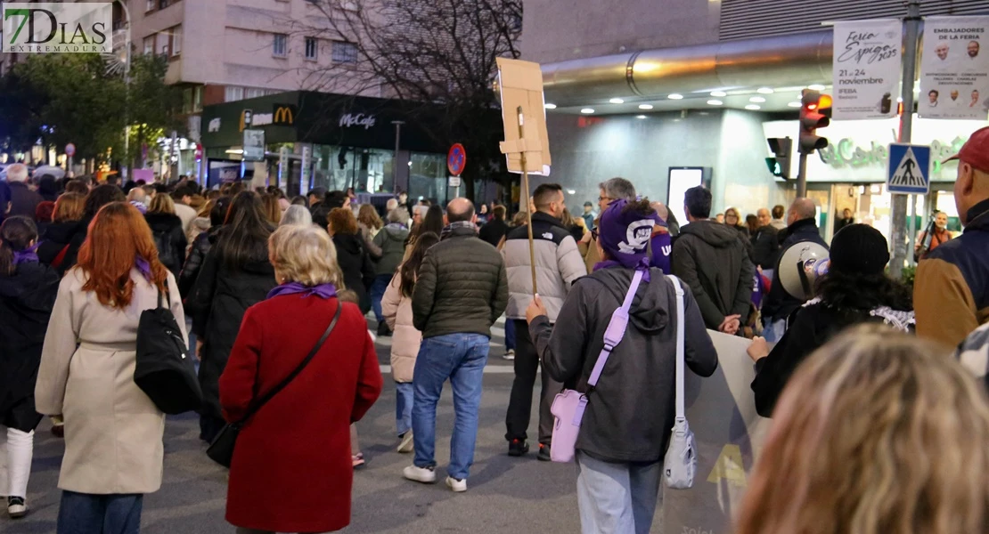 Badajoz recuerda a las víc