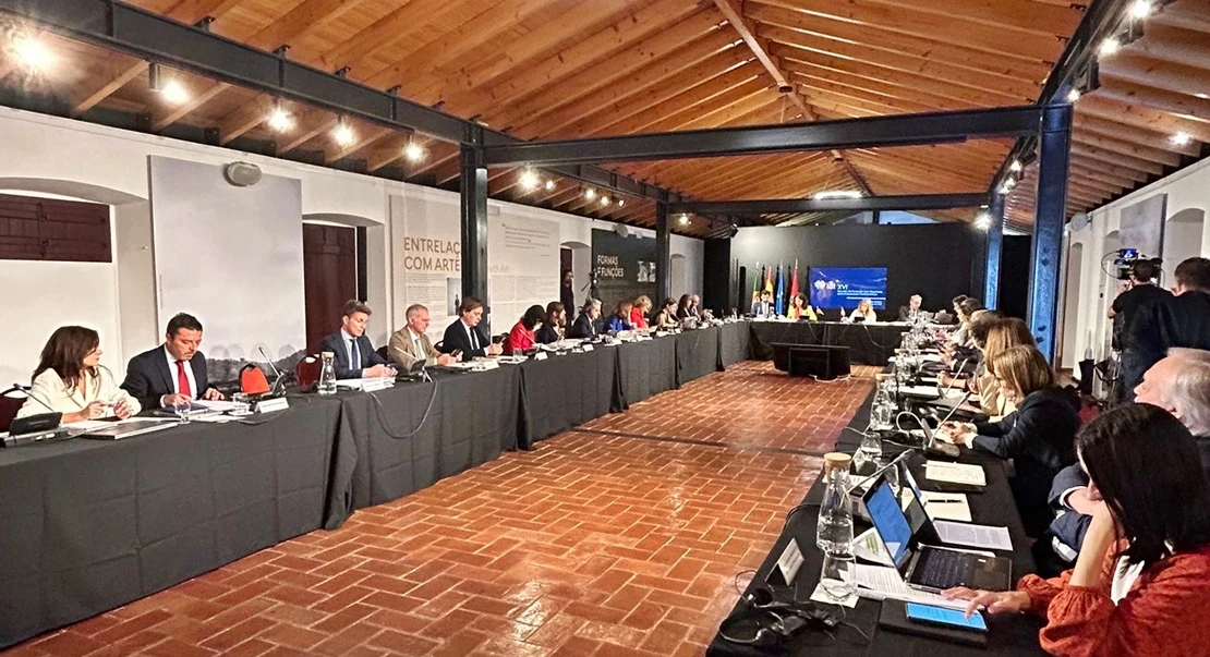 Extremadura reclama agilización en las conexiones con Portugal y la estación internacional en Caya