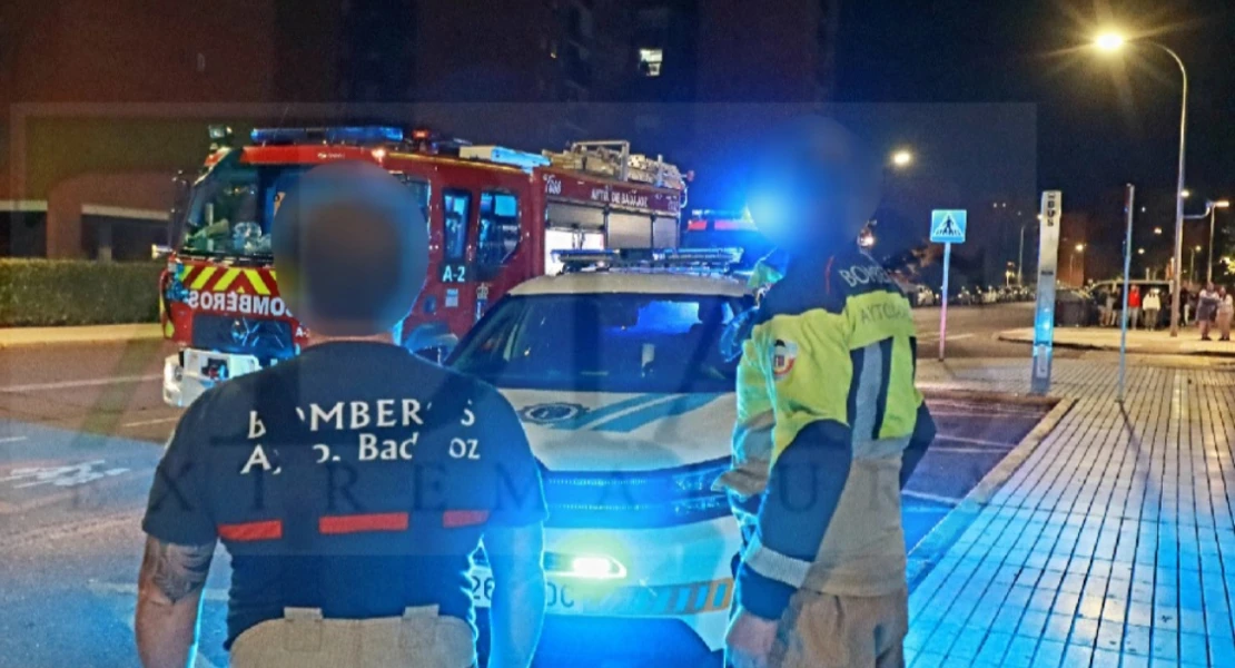 Susto en Badajoz la pasada noche por un incendio en una vivienda de la avenida del Perú