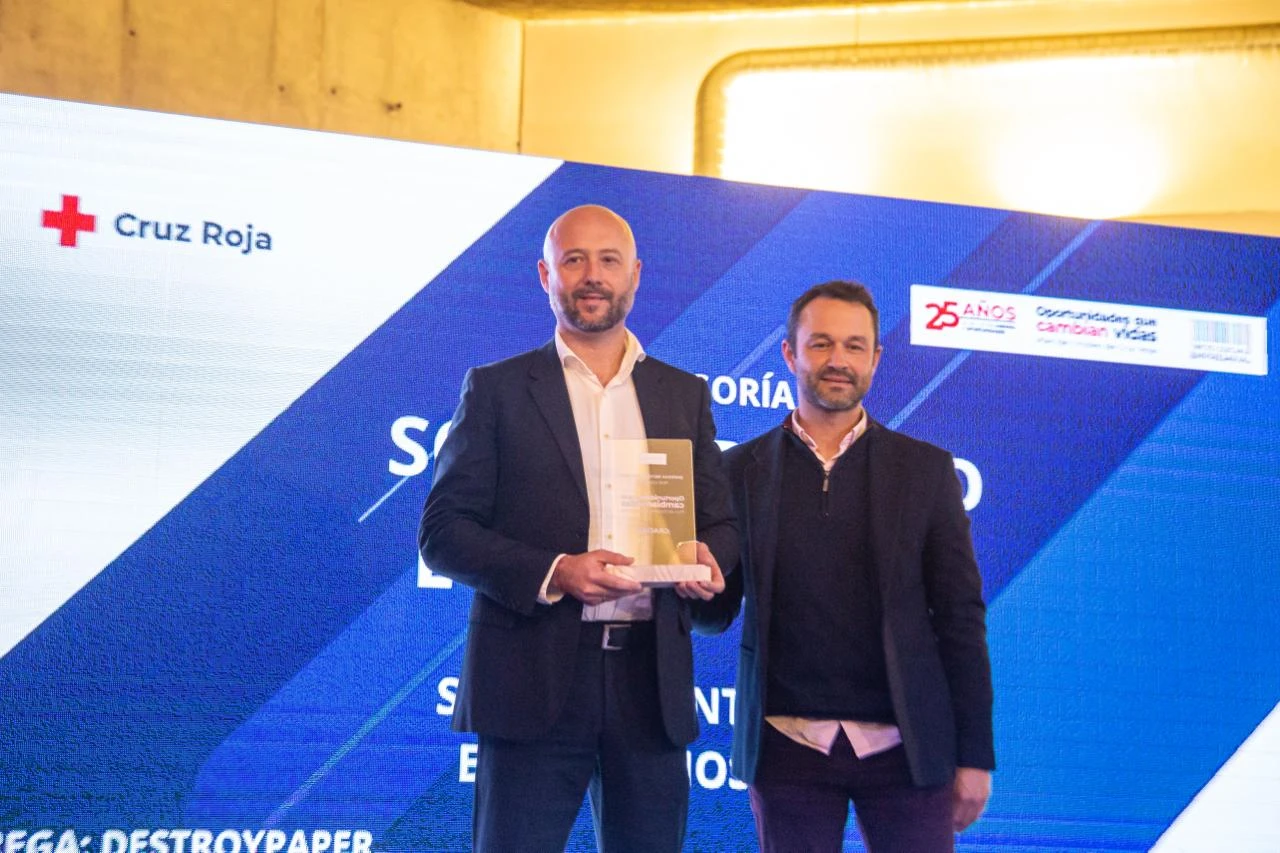 Cruz Roja premia en su VIII edición a empresas y entidades colaboradoras con el Plan de Empleo