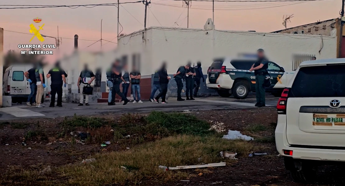 Agreden, atropellan y disparan a un camionero tras robarle: cuatro detenidos