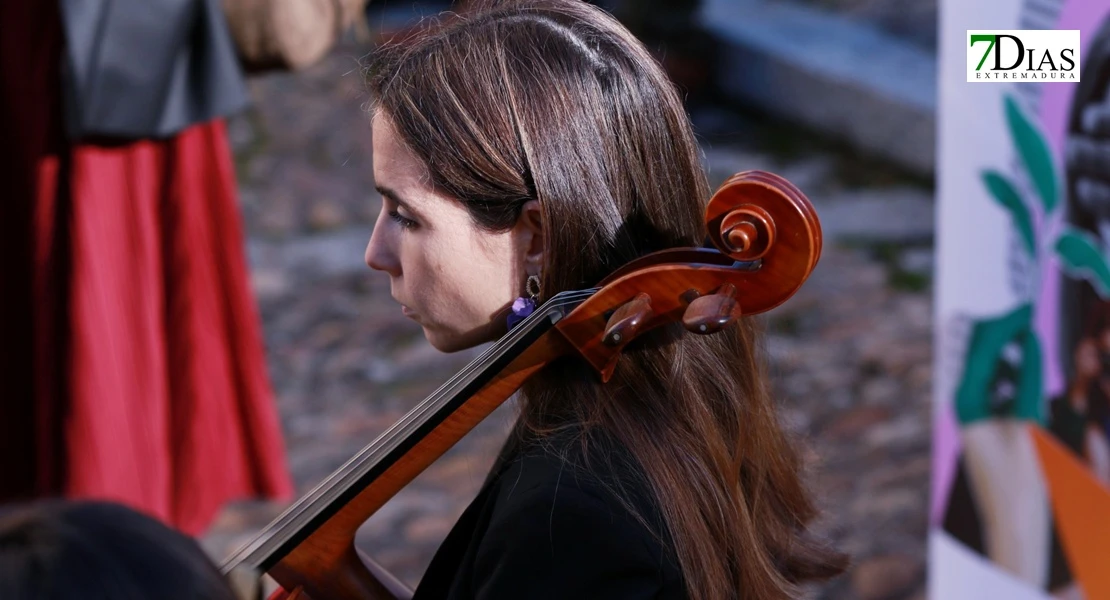 'Paredes que hablan': una exposición que muestra lo que ocurre tras un asesinato por violencia de género