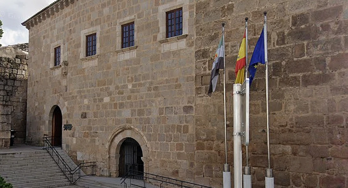 Los empleados públicos echarán un pulso a la Junta antes de las elecciones