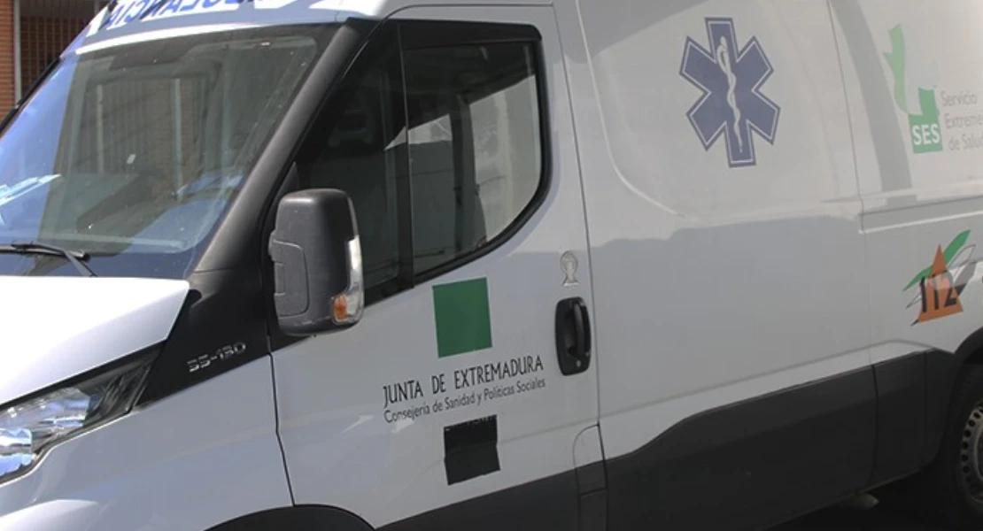 Dos heridos en un accidente con vuelco en la EX-203