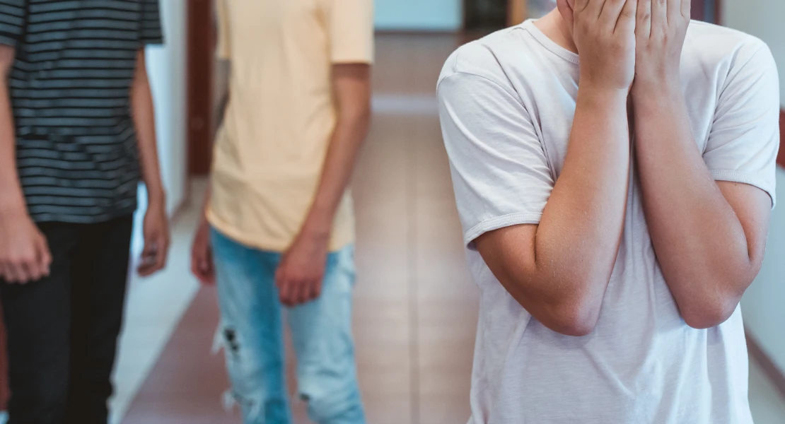 Un posible caso de violencia homofóbica activa el protocolo de acoso escolar en Talavera la Real