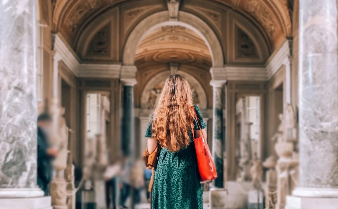 El robo del Louvre activa los riesgos de ciberataques a los grandes museos internacionales