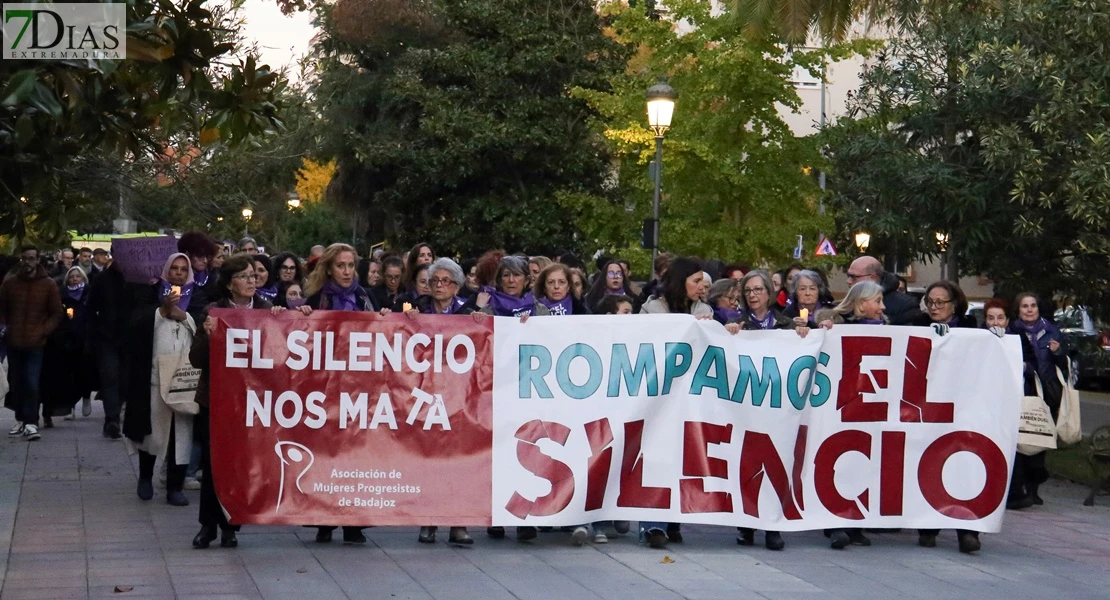 Badajoz recuerda a las víc