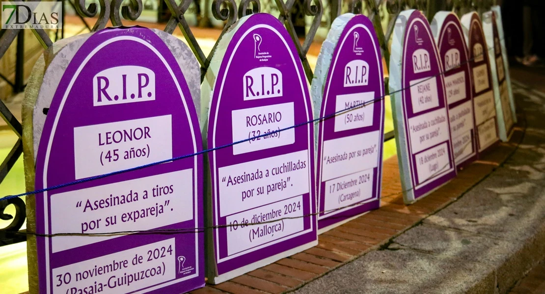 Badajoz recuerda a las víc