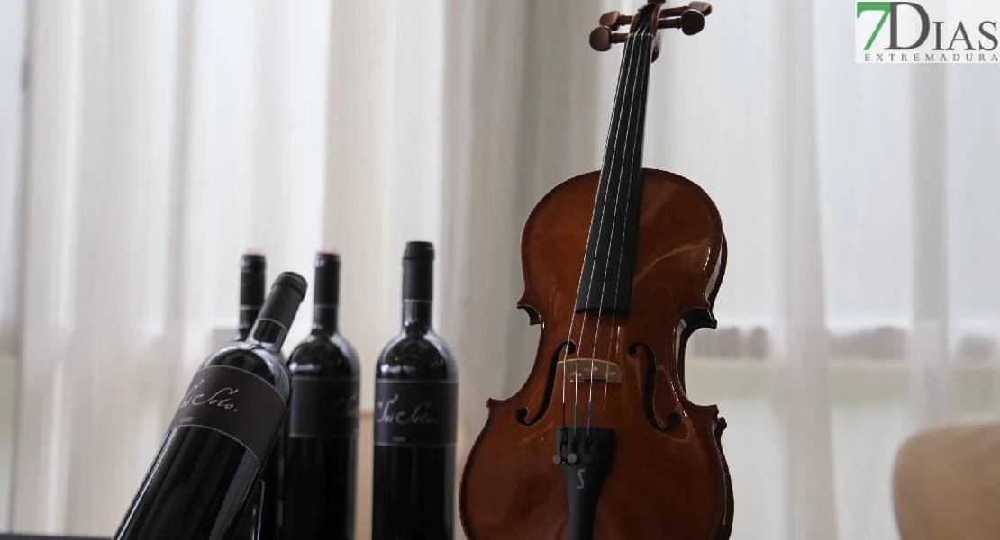 El mundo del vino unido por la solidaridad en el Hotel Río