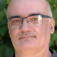 "La encuesta del CIS demuestra que Extremadura sigue atrapada en el sistema político del 78"