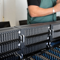 Detienen al responsable de una red de ciberestafas: enviaba millones de mensajes al día