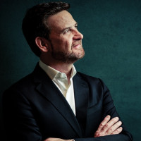 Álvaro Albiach dirige a David Barona y a la Orquesta de Extremadura