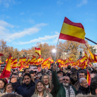Masiva concentración en Madrid: el PP extremeño carga contra “la maquinaria del sanchismo”