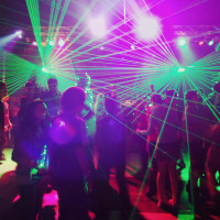 ¿Hasta qué hora pueden abrir los establecimientos en Navidad en Extremadura?