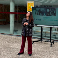 Alumnos de Badajoz aprenden sobre física cuántica de la mano de una experta internacional