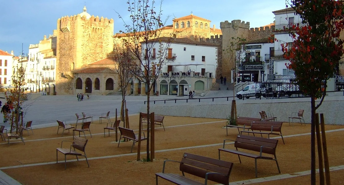 Somos Cáceres opina que no hay avances en la ciudad: "Está paralizada, sin futuro"