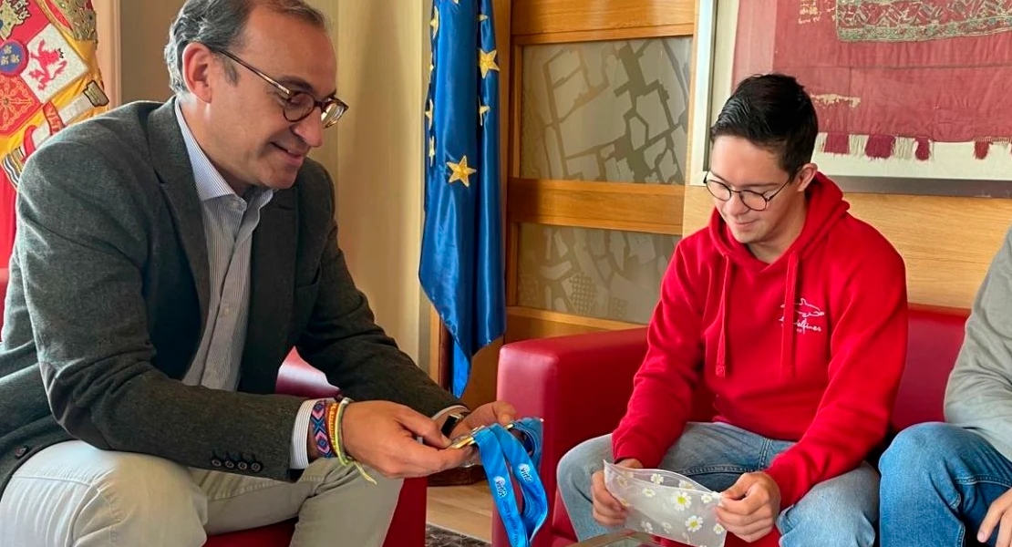 El alcalde propone a Guillermo Gracia ser embajador de la capitalidad europea del deporte