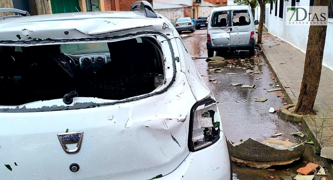 Un tornado arrasa Zarza de Alange y deja graves daños materiales