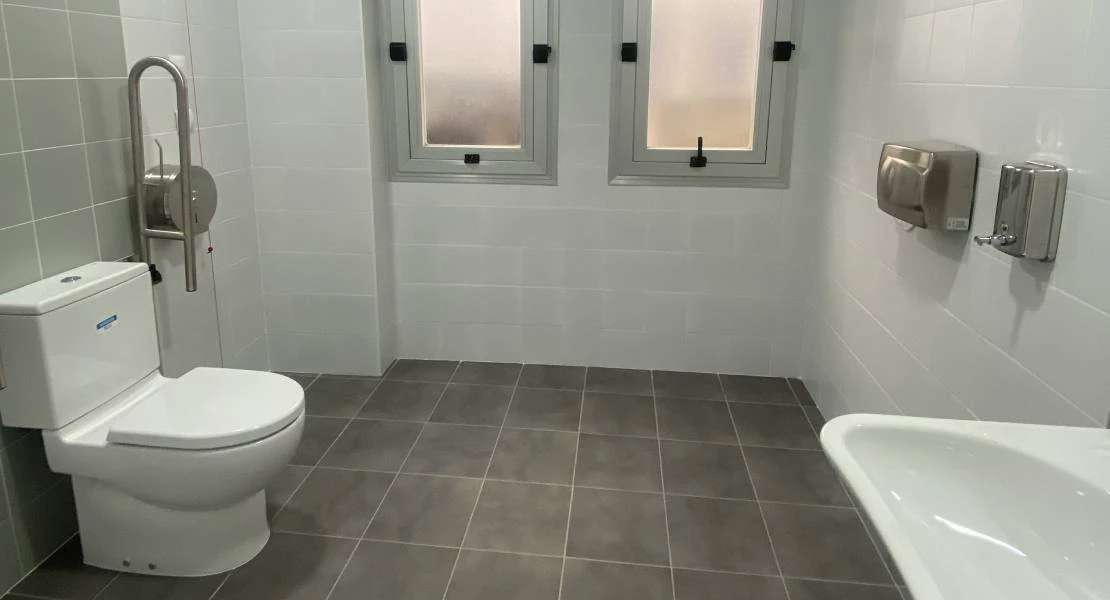 Continúa la remodelación de las estaciones extremeñas, la última en Jerez