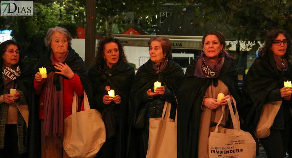 Badajoz recuerda a las víc