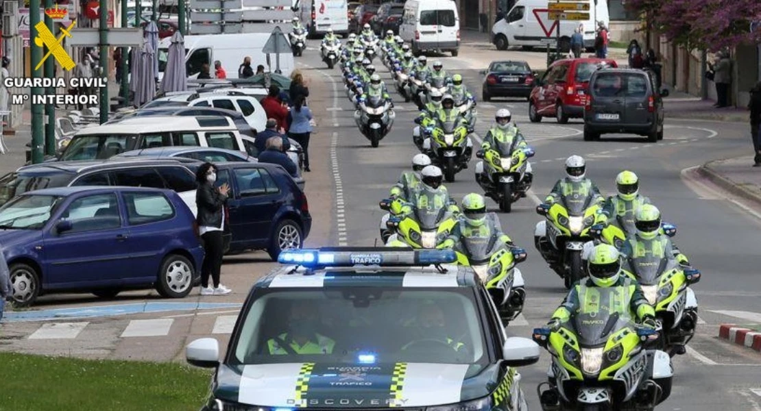 160 motoristas de la Guardia Civil recorren Badajoz, Córdoba y Jaén