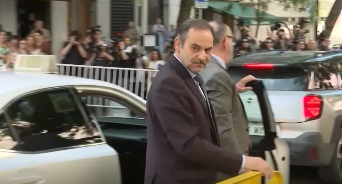 Ábalos ingresa en prisión