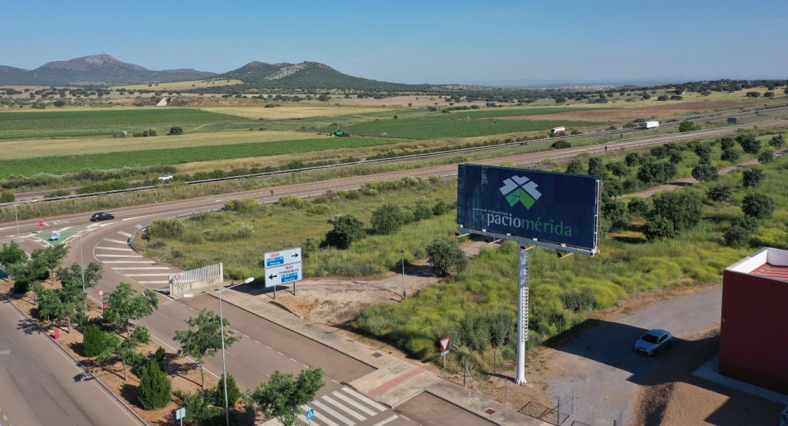 La Junta da luz verde para que una importante empresa internacional aterrice en Extremadura