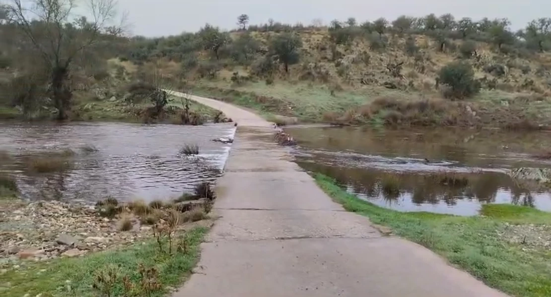 Vecinos de una finca cacereña exigen la recuperación del camino ante el riesgo de aislamiento