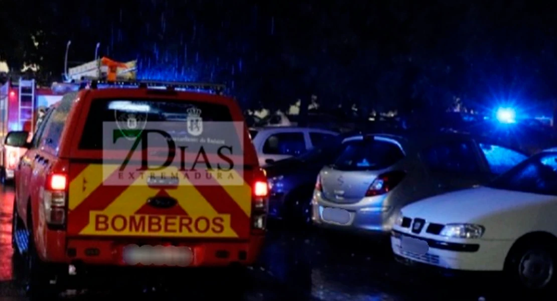 Los estragos de una noche de lluvia en Badajoz: inundaciones, balsas de agua e incendio