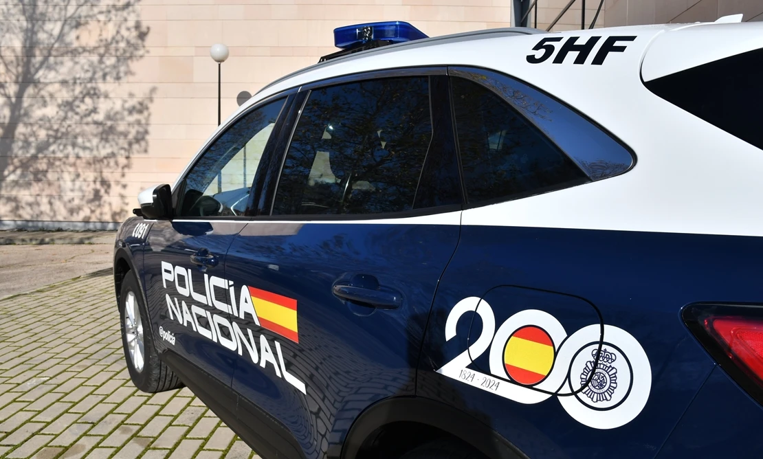 Agentes de la Policía Nacional salvan la vida a un niño de dos años