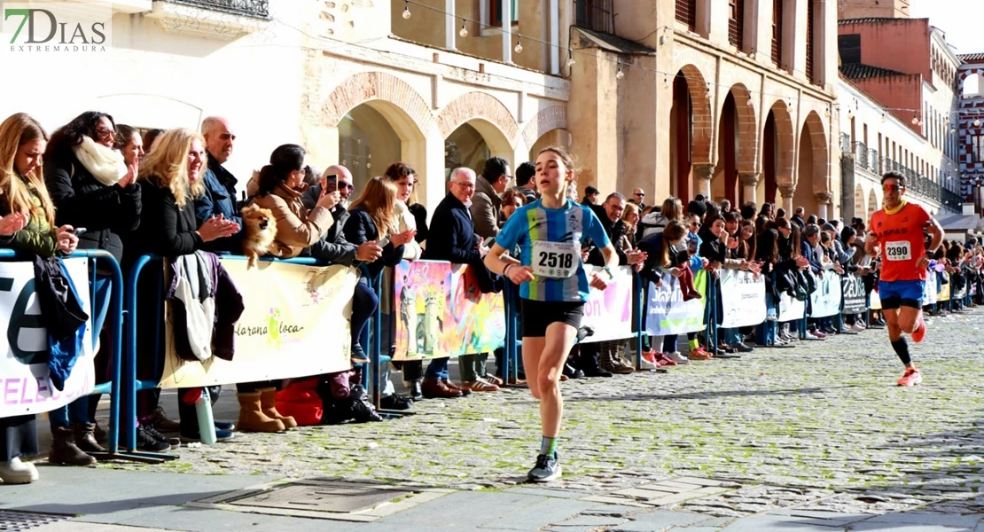 La San Silvestre de Badajoz en imágenes: deporte, disfraces y espíritu navideño