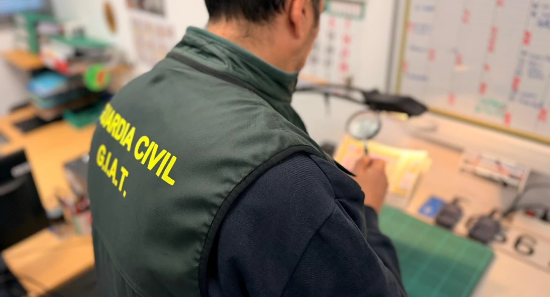 Pillan en Extremadura al hombre que realizaba exámenes de conducir en nombre de otras personas