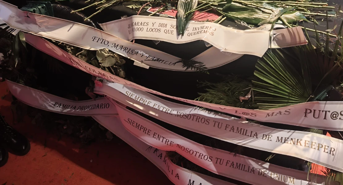 FOTONOTICIA: Así ha sido el homenaje a Robe Iniesta en Plasencia