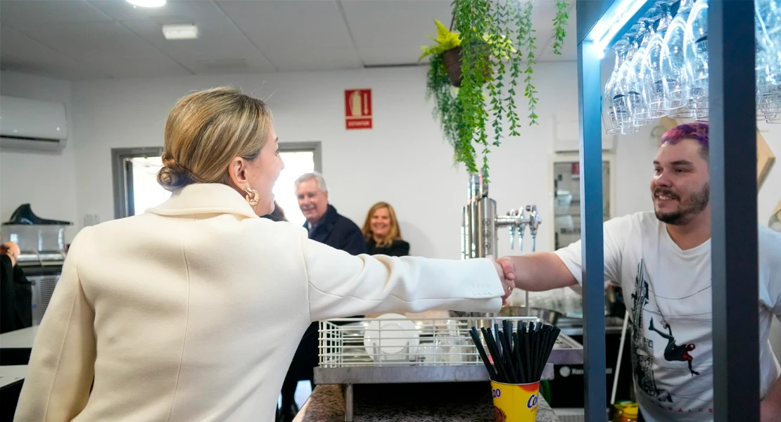 Guardiola sitúa el futuro de los pueblos en el centro de la campaña del 21D